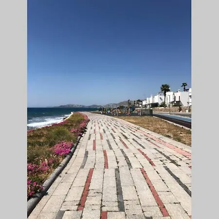 Βίλα Fully Detached, Scenic With Private Pool